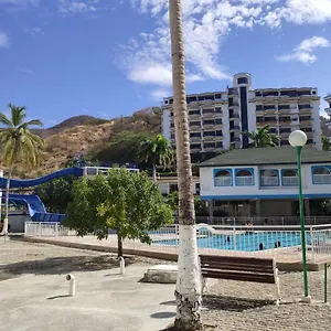 La Mansión Apto En El Rodadero Al Lado De Centro Comercial Arrecife , Santa Marta (Magdalena) Colombia
