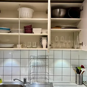 2 Bedroom Flat In Heart Of Eaux-vives , Ginebra Suiza