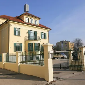 Katrca 3* Ljubljana